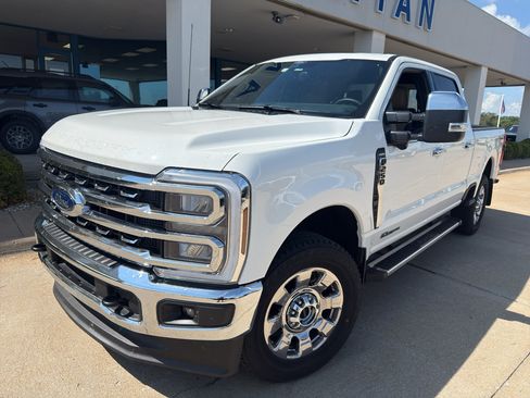 Used 2025 Ford F250 Lariat w/ Chrome Package AWD/4WD image 2