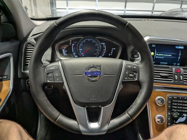 Used 2017 Volvo XC60 T6 Inscription w/ Climate Package AWD/4WD image 27
