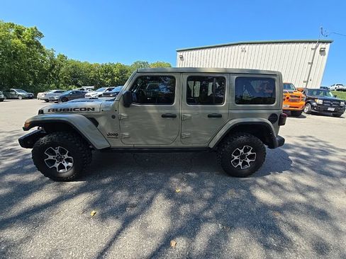 Used 2022 Jeep Wrangler Unlimited Rubicon w/ Steel Bumper Group AWD/4WD image 3