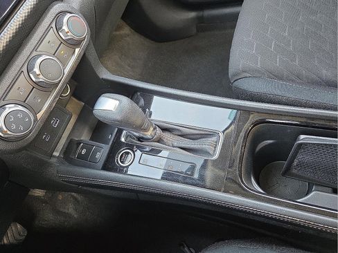 Used 2024 Nissan Kicks SV image 25