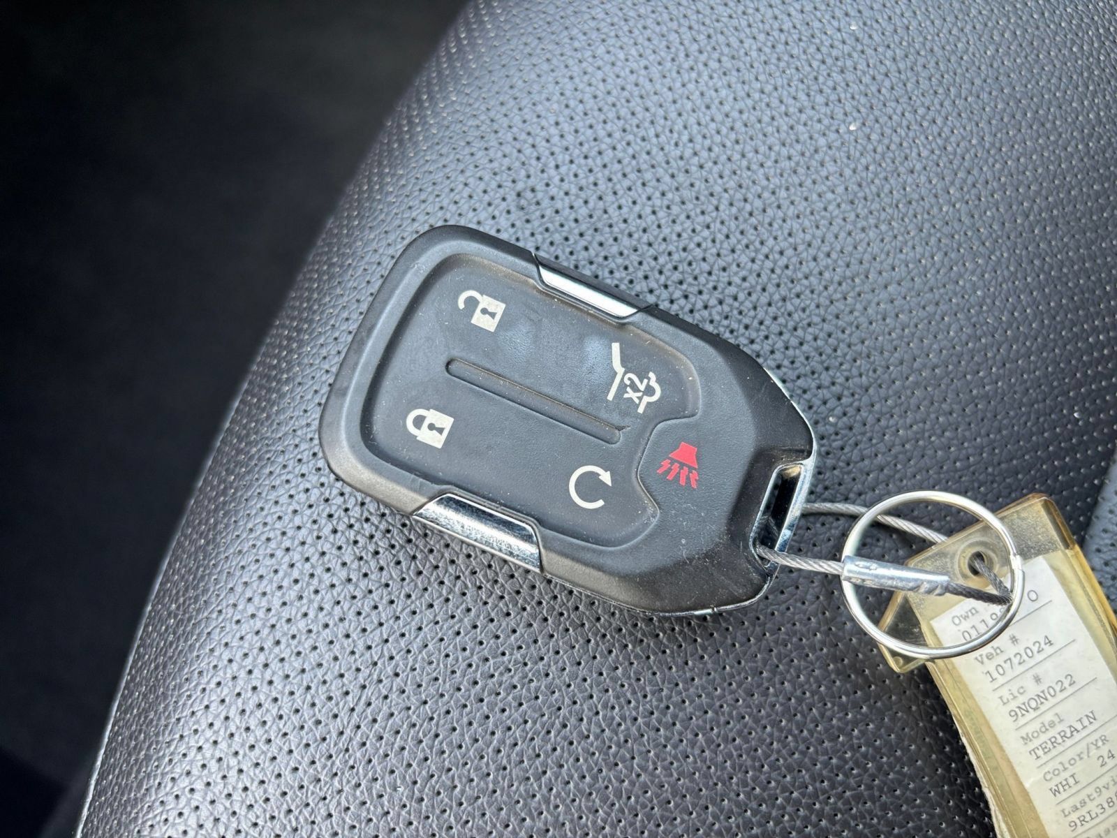 Used 2024 GMC Terrain SLT AWD/4WD image 26
