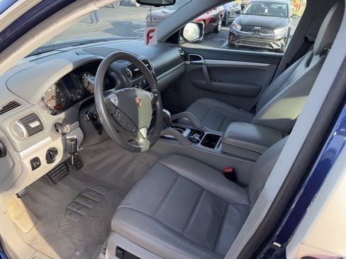 Used 2010 Porsche Cayenne Base image 21