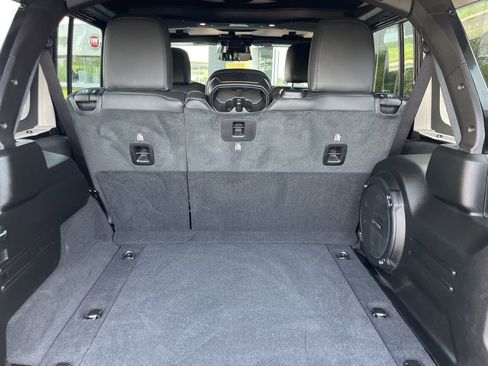 Used 2026 Jeep Wrangler Unlimited Rubicon AWD/4WD image 47