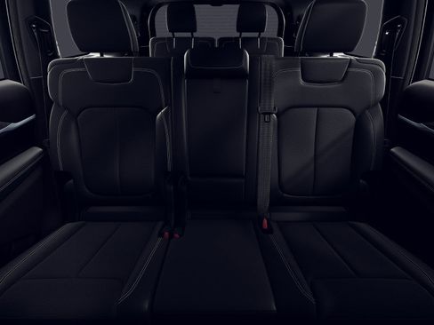 New 2026 Jeep Grand Cherokee L 4WD image 3