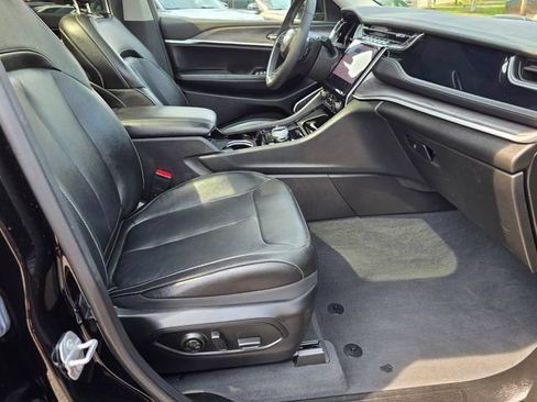Used 2023 Jeep Grand Cherokee 4WD 4xe image 43