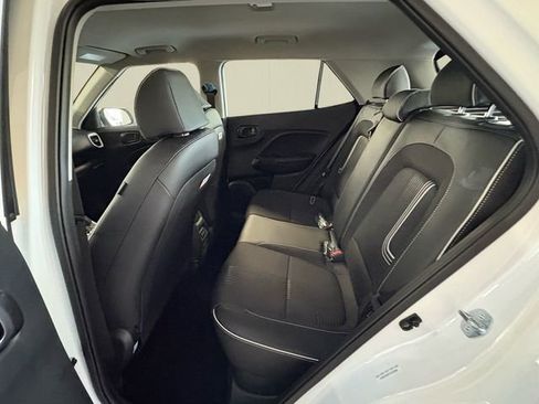New 2026 Hyundai Venue SEL image 6