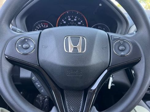 Used 2021 Honda HR-V LX image 20