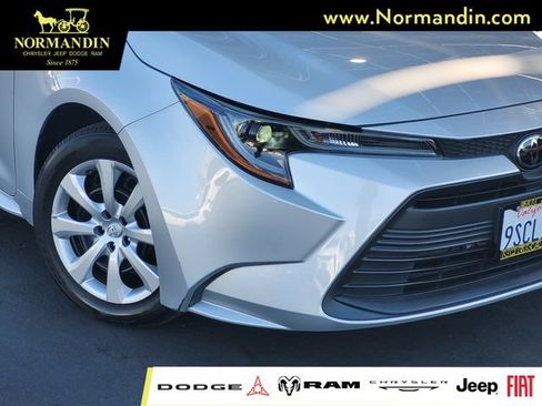 Used 2024 Toyota Corolla LE FWD image 3