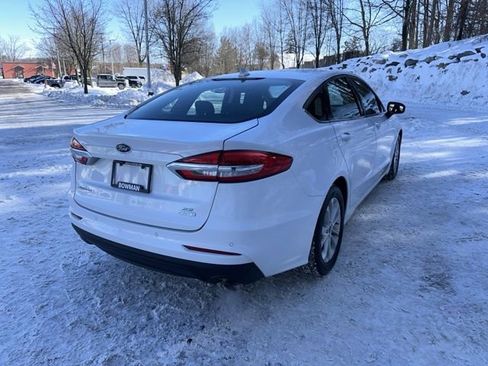 Used 2020 Ford Fusion SE image 5
