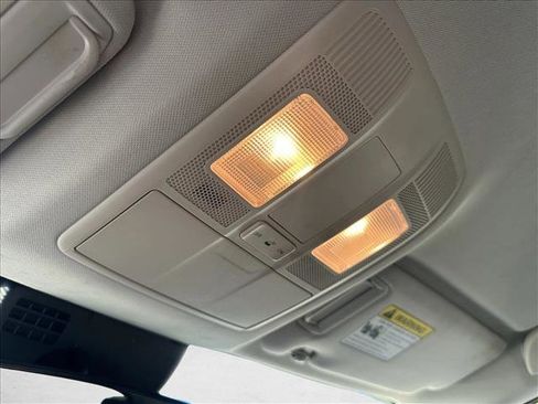 Used 2021 MAZDA CX-5 Touring image 21