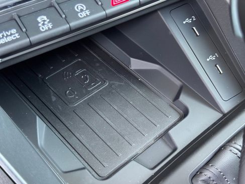 New 2025 Audi Q3 2.0T Premium image 33