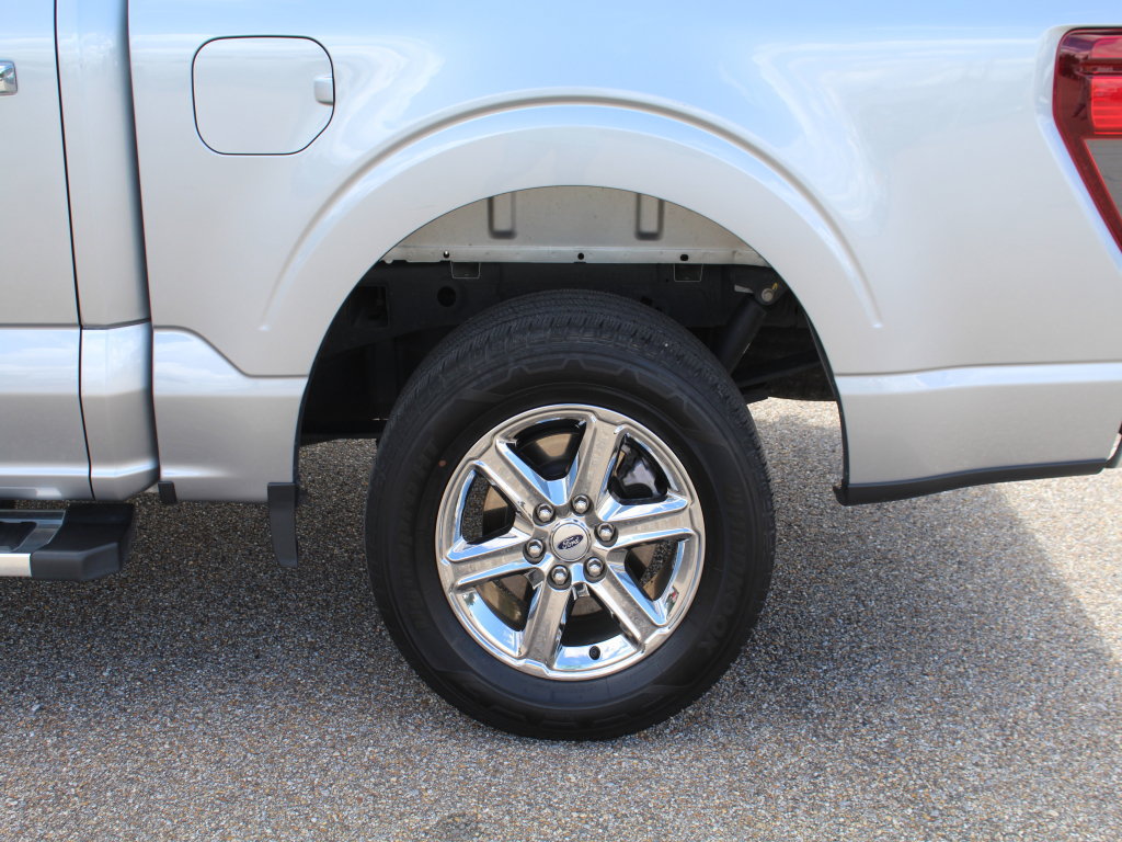 Used 2025 Ford F150 XLT w/ Equipment Group 301A Standard RWD image 20