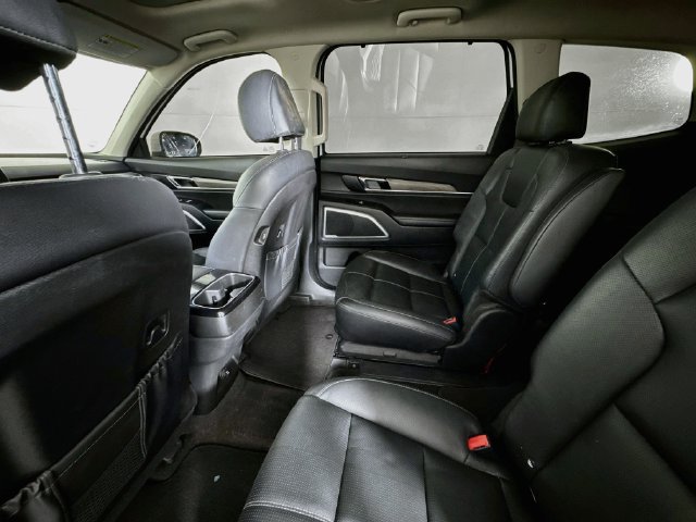 Used 2022 Kia Telluride EX w/ EX Premium Package FWD image 22
