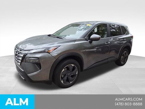 Used 2025 Nissan Rogue SV FWD image 1