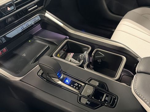 New 2026 Lexus TX 500h AWD image 27