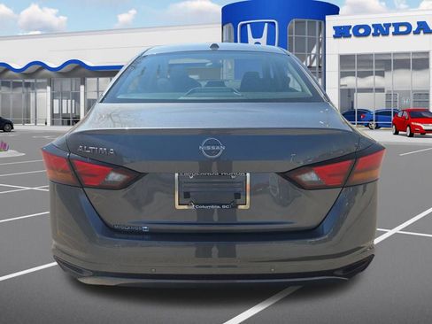 Used 2025 Nissan Altima 2.5 SV image 7