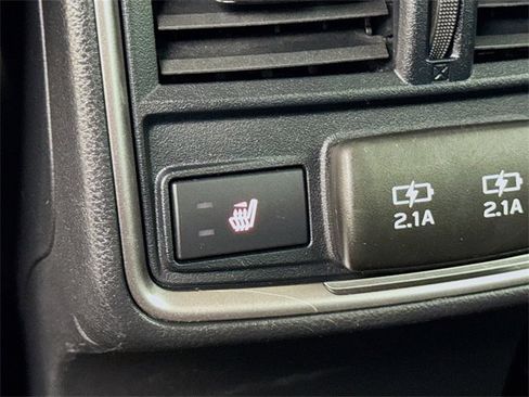 Used 2023 Subaru Forester Touring image 38