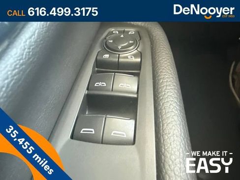Used 2025 GMC Yukon Denali AWD/4WD image 16