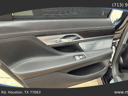 Used 2016 BMW 750i xDrive image 30