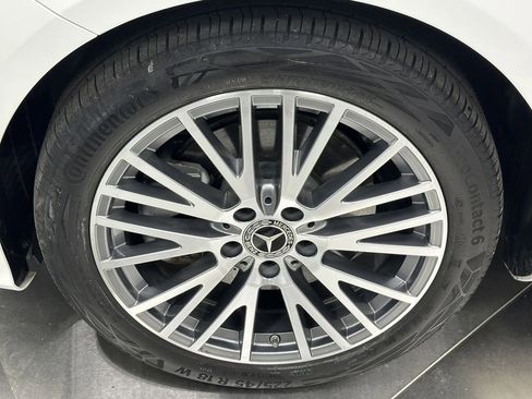 Certified 2025 Mercedes-Benz CLA 250 image 12