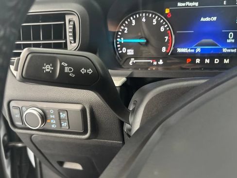 Used 2020 Ford Explorer XLT AWD/4WD image 10
