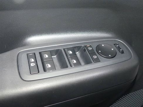 Used 2024 Hyundai Santa Fe SE FWD image 20