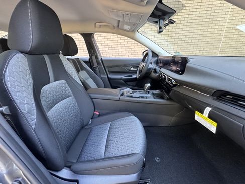 New 2026 Nissan Sentra SV w/ SV Convenience Package FWD image 15