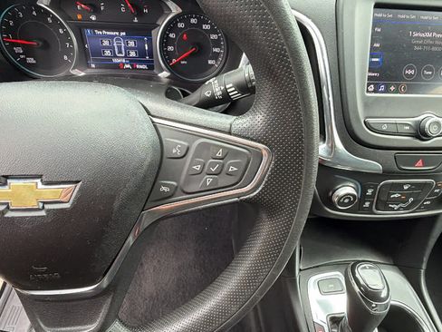 Used 2021 Chevrolet Equinox LT AWD/4WD image 20