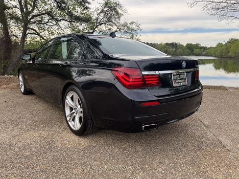 Used 2014 BMW 750Li image 8