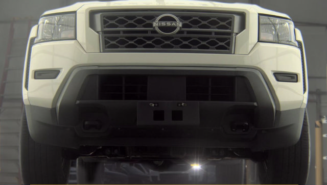 Used 2024 Nissan Frontier SV w/ Technology Package AWD/4WD image 3