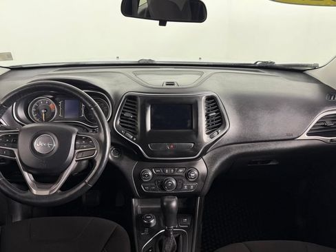 Used 2019 Jeep Cherokee Sport w/ Cold Weather Group AWD/4WD image 34