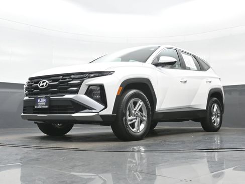 Used 2025 Hyundai Tucson SE AWD/4WD image 28
