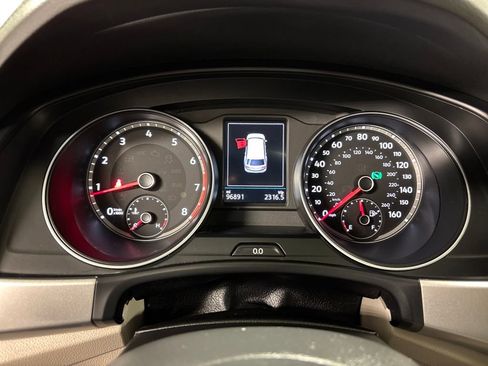 Used 2018 Volkswagen Atlas SE image 33