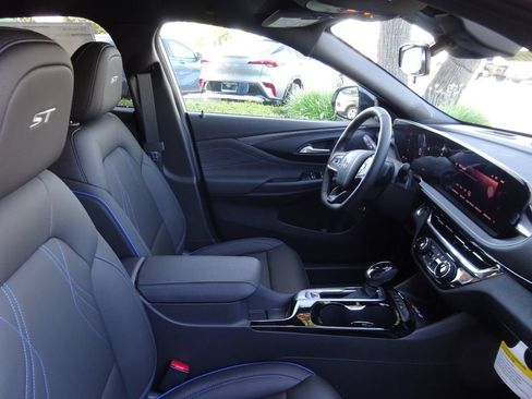 New 2026 Buick Envista Sport Touring w/ Convenience I Package FWD image 15