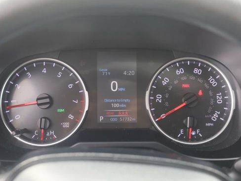 Certified 2020 Toyota RAV4 XLE w/ Convenience Package AWD/4WD image 32