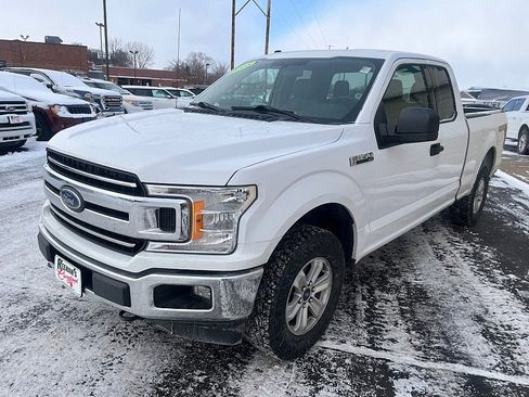 Used 2018 Ford F150 XLT image 4