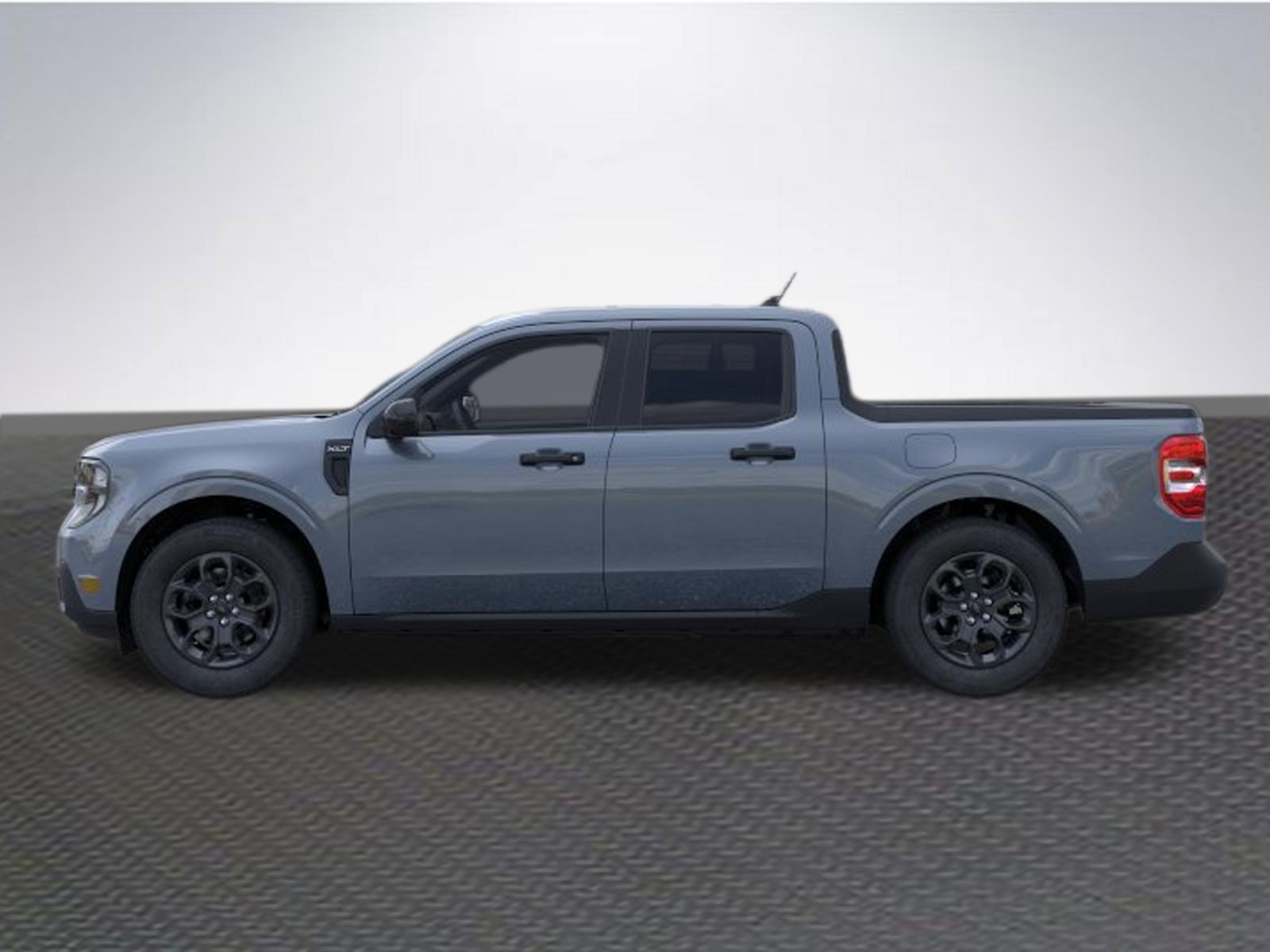 New 2026 Ford Maverick XLT w/ XLT Luxury Package AWD/4WD image 3