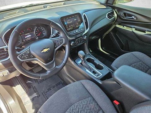 Used 2022 Chevrolet Equinox LT image 12