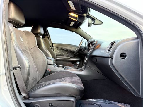 Used 2019 Dodge Charger Scat Pack w/ Plus Group image 31