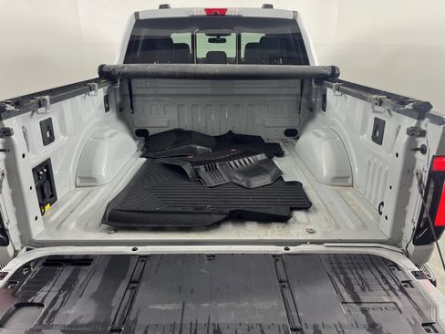 Used 2023 Ford F150 Lightning Lariat image 25