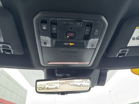 Used 2024 Toyota Tundra Platinum image 22