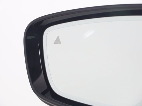 Used 2020 BMW 745e xDrive image 31