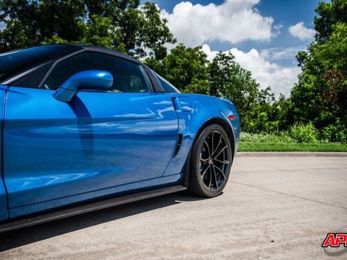 Used 2010 Chevrolet Corvette ZR1 RWD image 33