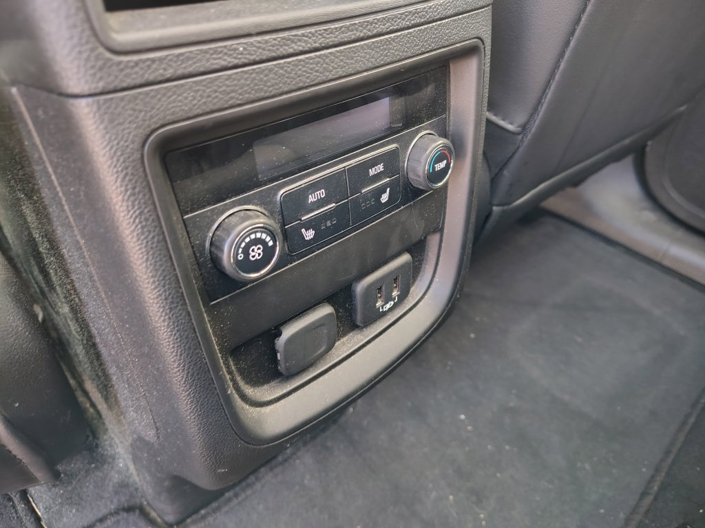 Used 2019 Buick Envision Premium AWD/4WD image 25