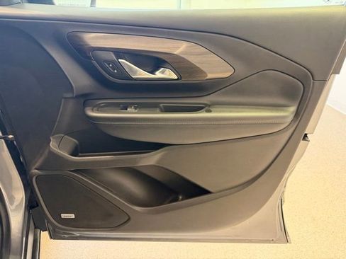 Used 2018 GMC Terrain Denali w/ Advanced Safety Package AWD/4WD image 12