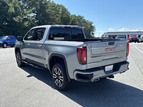 Used 2025 GMC Sierra 1500 AT4 w/ AT4 Premium Package AWD/4WD image 6