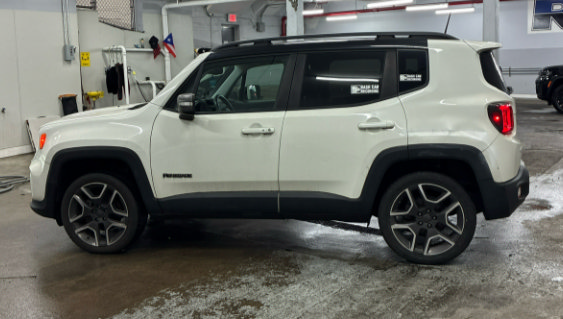 Used 2019 Jeep Renegade Limited w/ LED Lighting Group AWD/4WD image 2