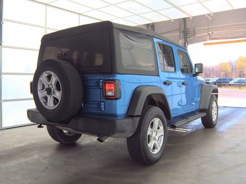 Used 2022 Jeep Wrangler Unlimited Sport image 2