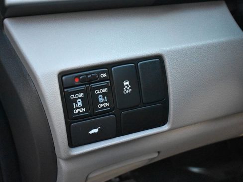 Used 2013 Honda Odyssey EX-L image 37