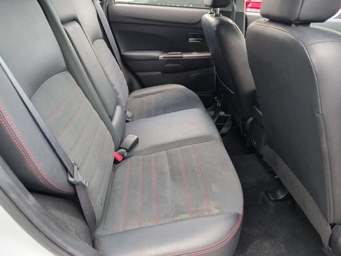 Used 2025 Mitsubishi Outlander Sport SE AWD/4WD image 29